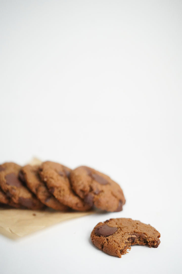 Peanut Butter & Dark Chocolate Cookies