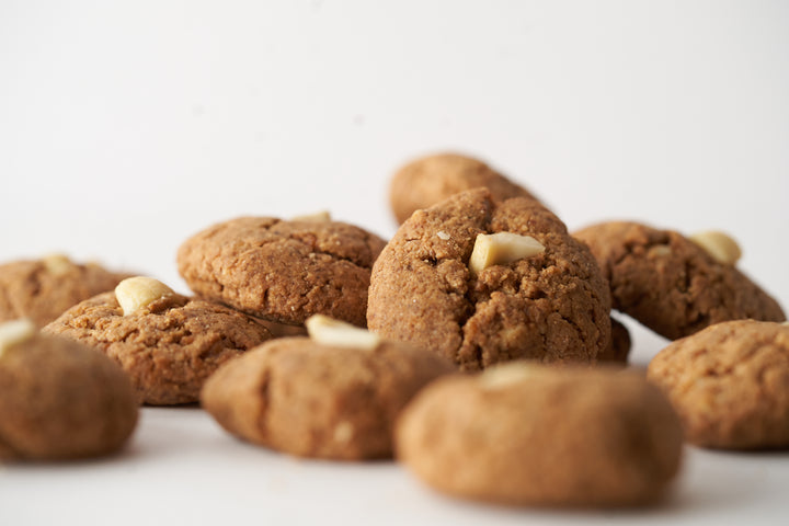 Cashew & Cardamom Mini Cookies