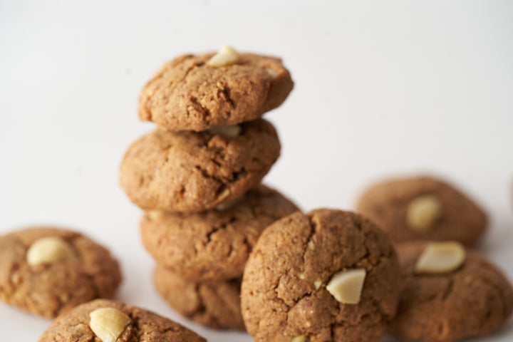 Cashew & Cardamom Mini Cookies