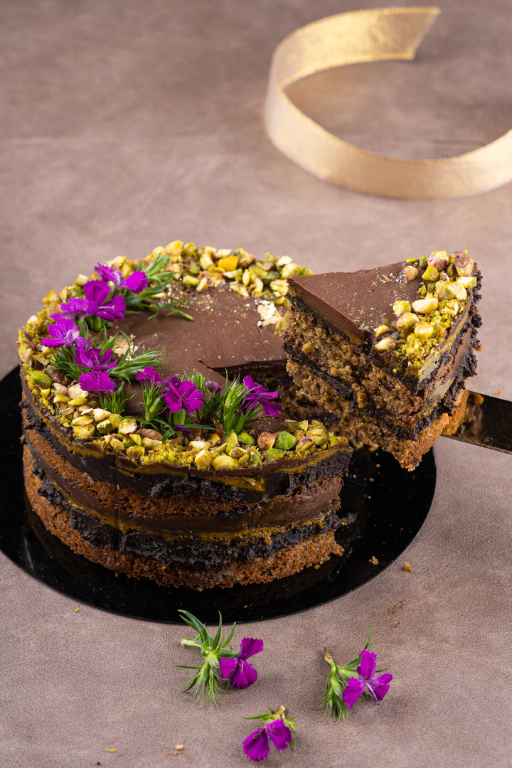 Pistachio & Dark Chocolate Fudge Cake