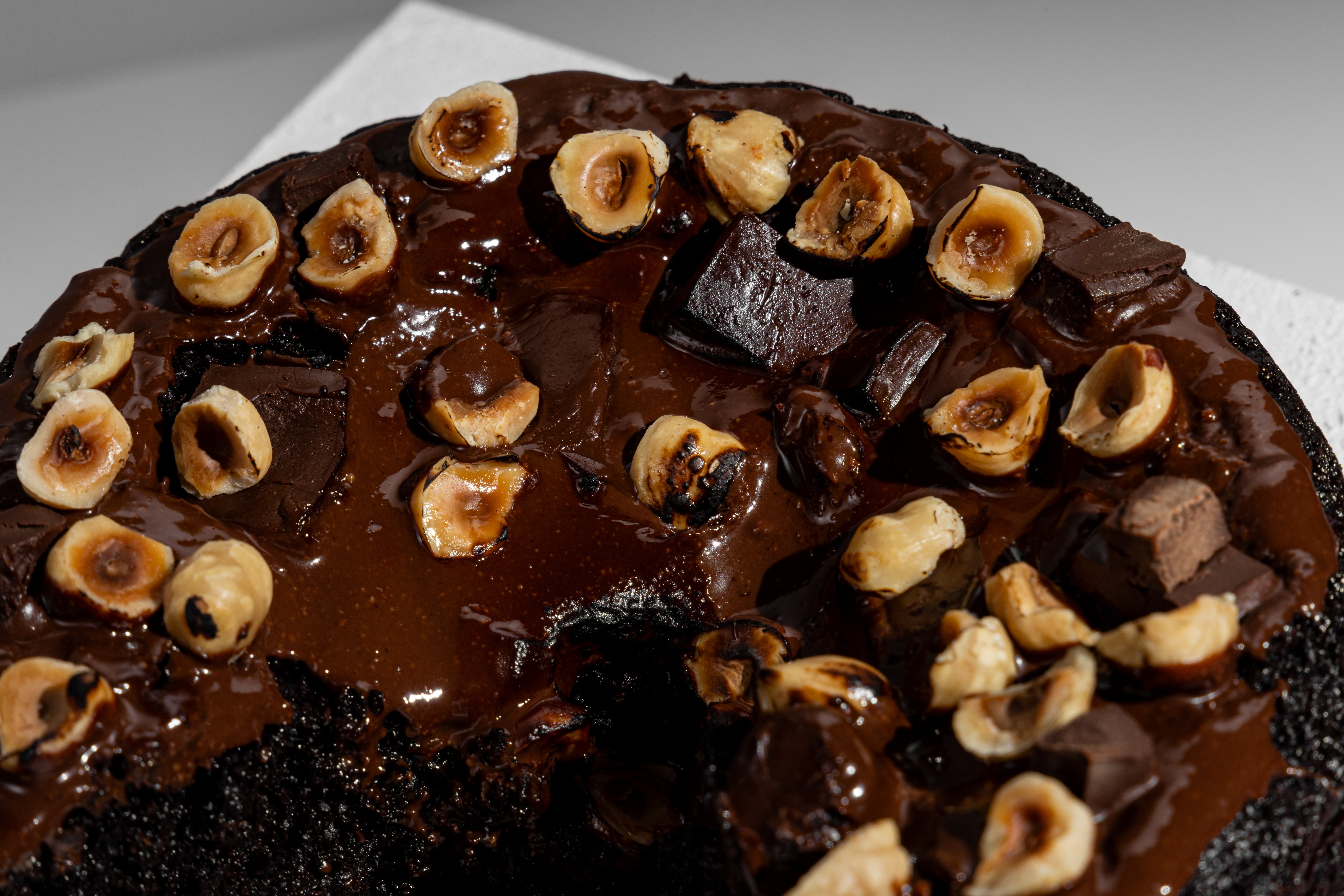 Nutella Gooey Dark Chocolate Cake