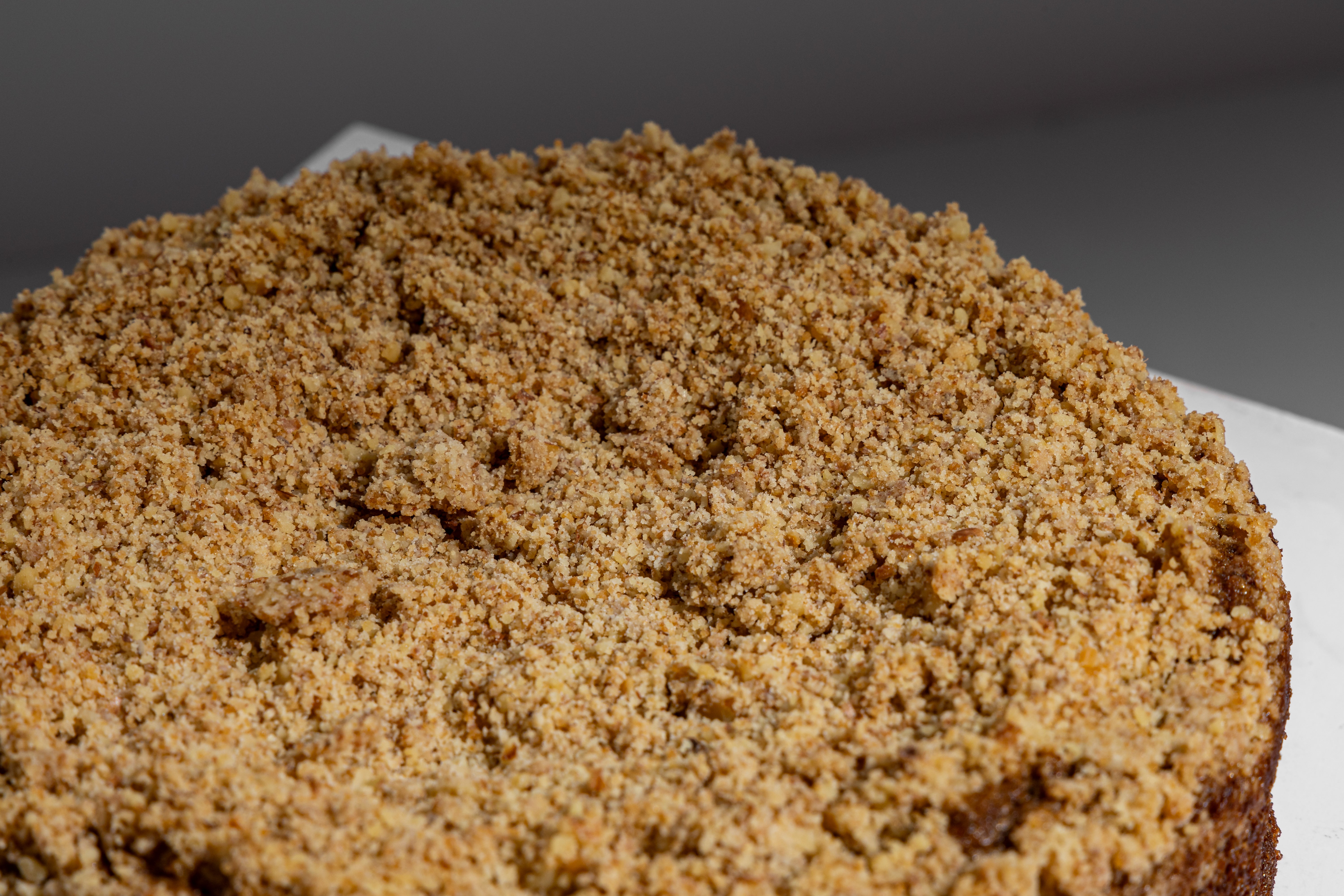 Apple & Walnut Crumble Cake