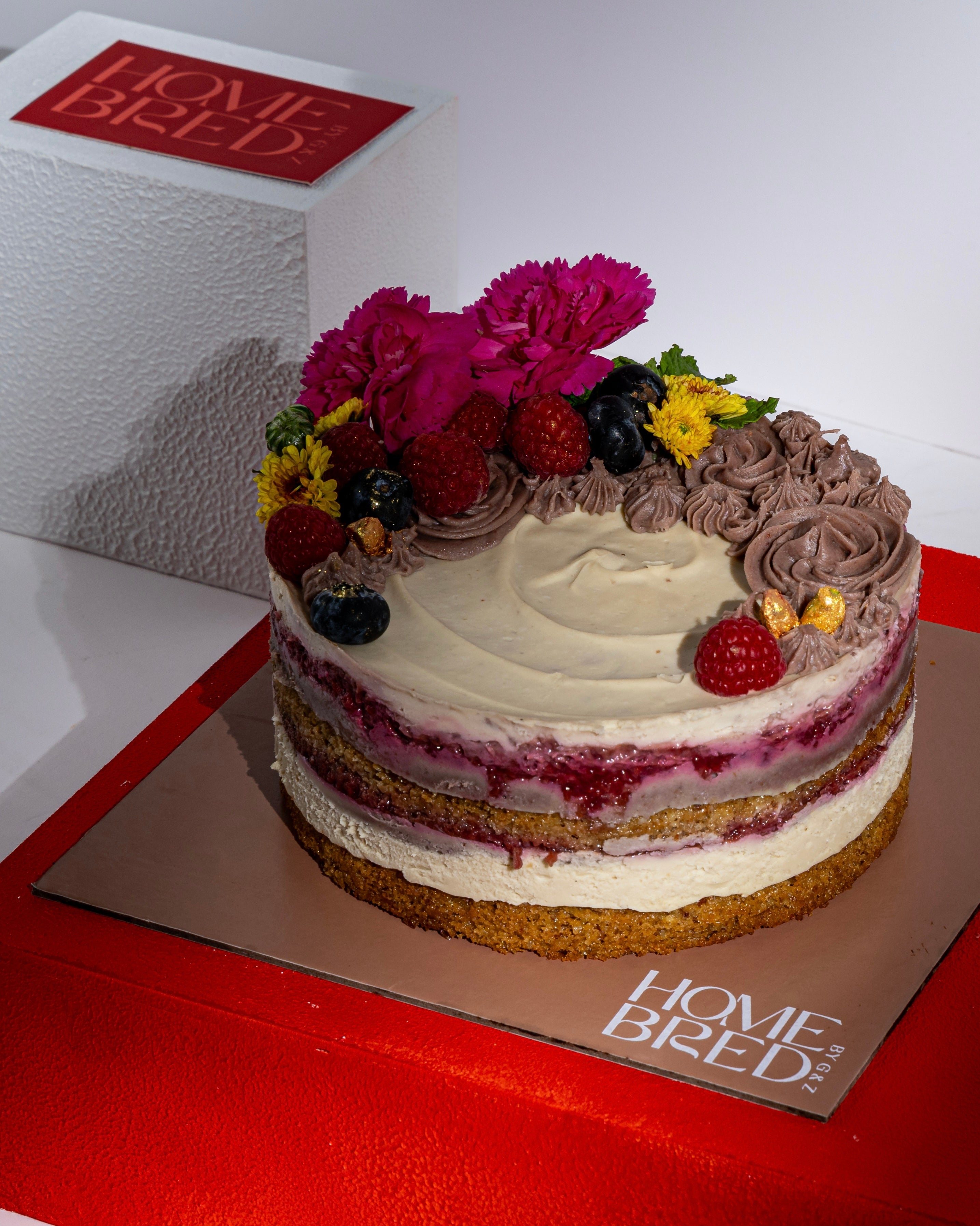 Raspberry & Vanilla Icing Cake